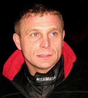 Leszek Kuzaj od najmłodszych lat wiedział co chce w życiu robić, a przebywanie w garażu gdzie przygotowywano samochody legendarnego Sobiesława Zasady tylko to potwierdziły Leszek Kuzaj