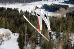 Skoki narciarskie - zakłady bukmacherskie a forma skoczka